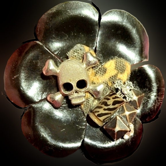 Vtg Tripp nyc skull bones 9mm bullet studs blk leather flower ammo hair bow NWT - Picture 1 of 17